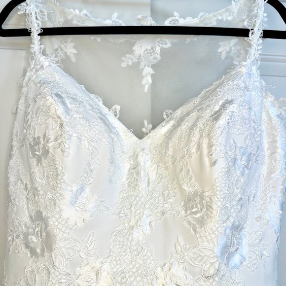 Alfredo Angelo Chiffon Wedding Dress Sweetheart Lace Applique Gown with … - Picture 13 of 14